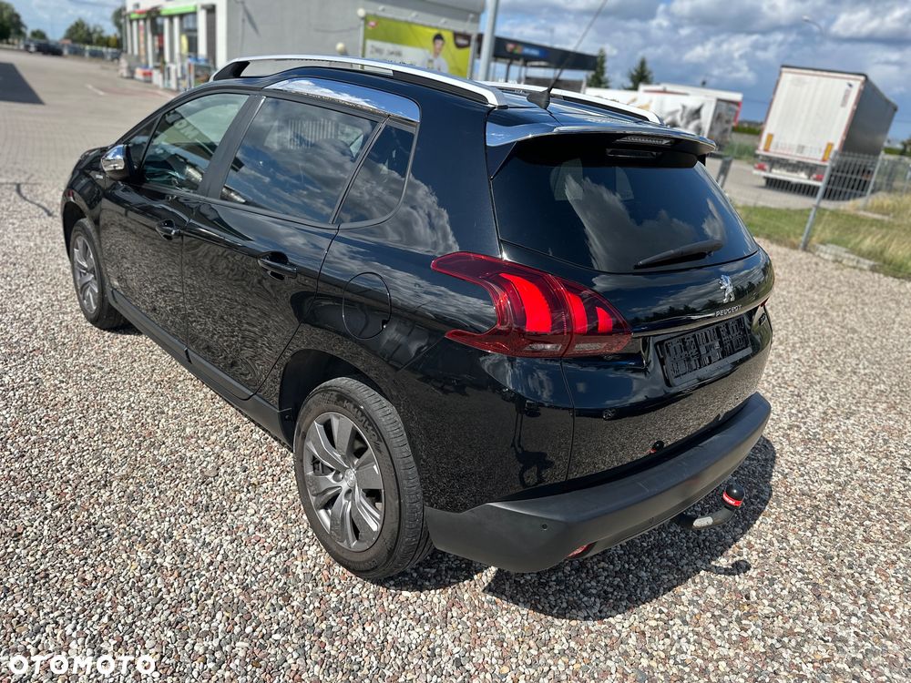 Peugeot 2008 1.5 BlueHDi Allure S&S - 3