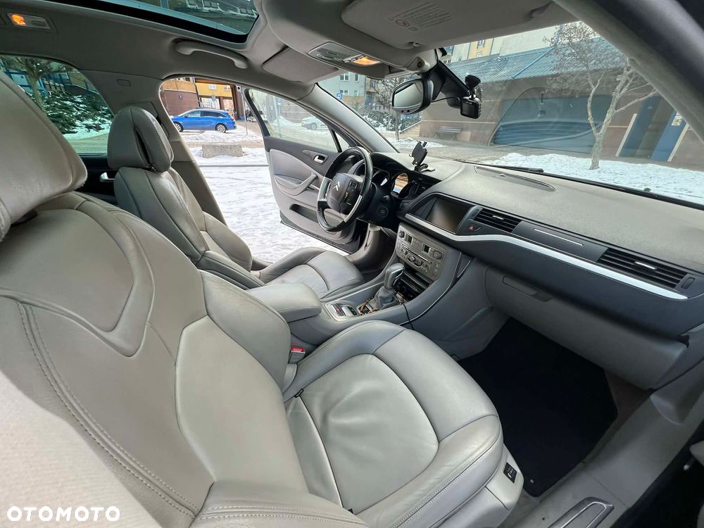 Citroën C5 2.2 HDi Exclusive - 17