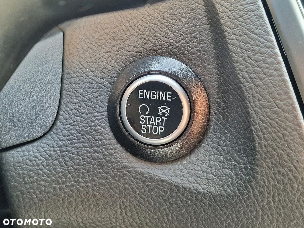 Ford Focus 1.5 EcoBlue Start-Stopp-System ST-LINE - 19