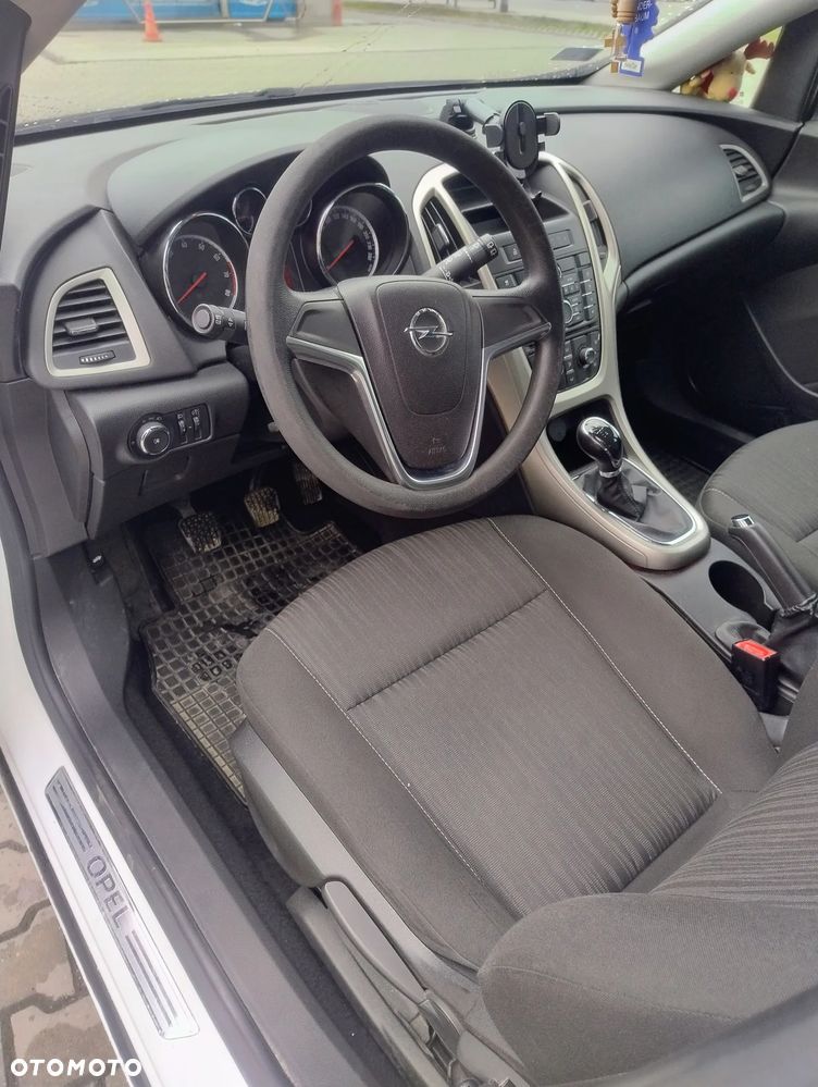 Opel Astra 1.6 - 12