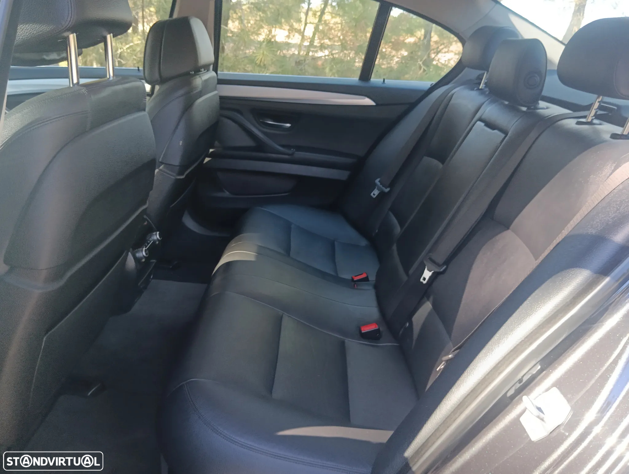 BMW 535 d xDrive Exclusive Auto - 20