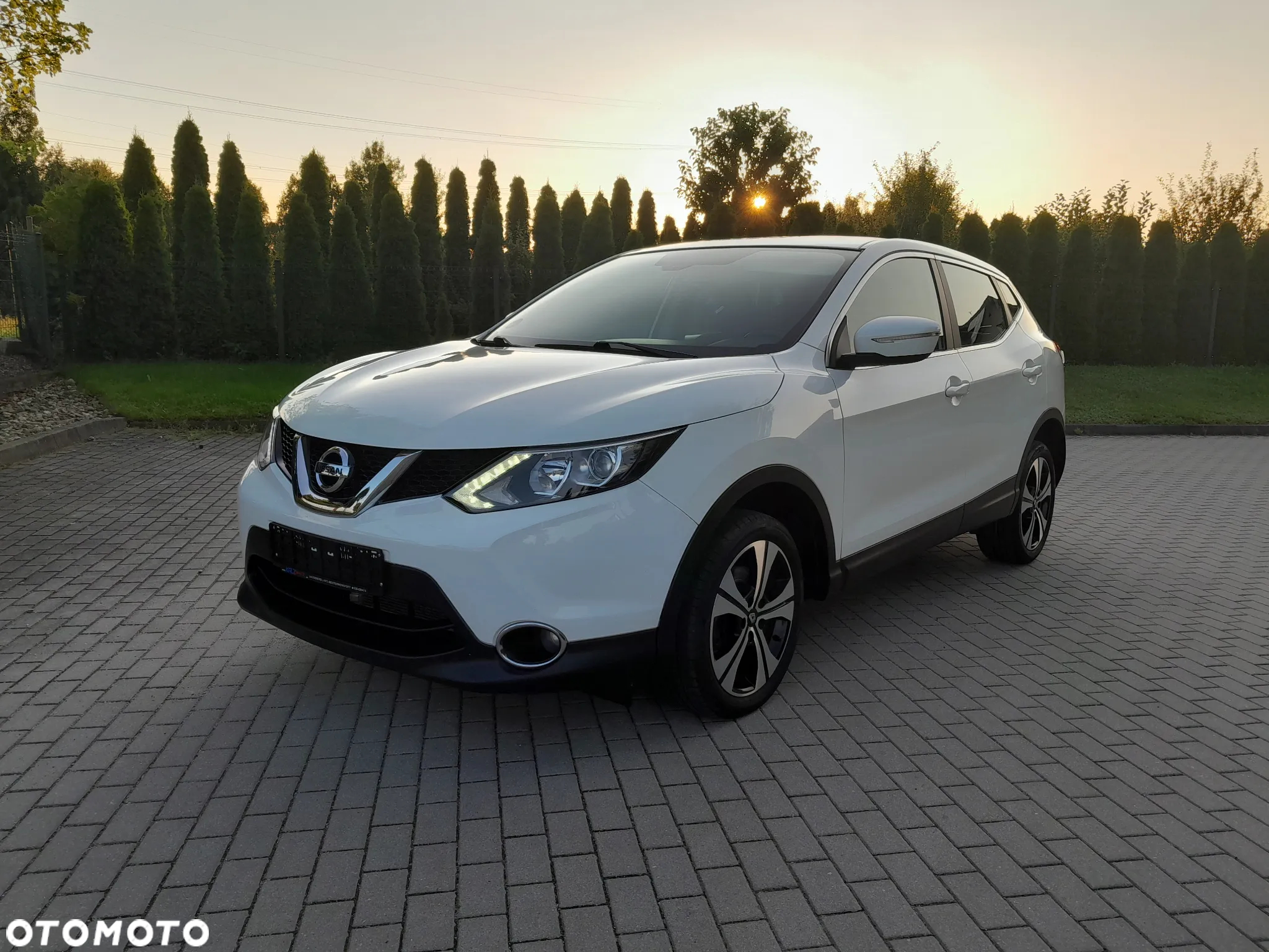 Nissan Qashqai - 2