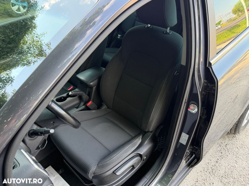 Kia Sportage 1.6 GDI 2WD Attract - 14