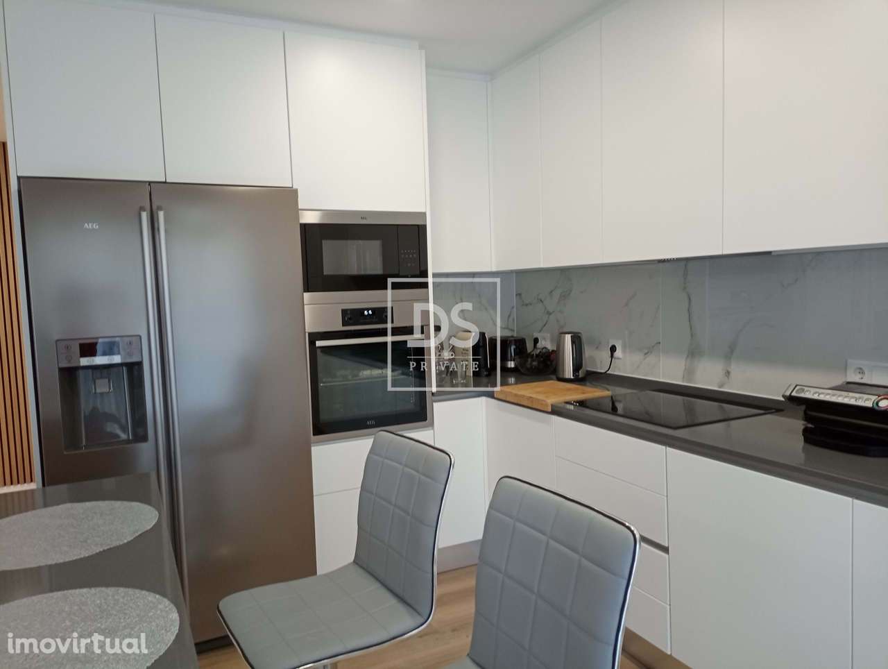 Magnifico apartamento T3 no centro da Lourinhã em condomínio Privado - Grande imagem: 4/33