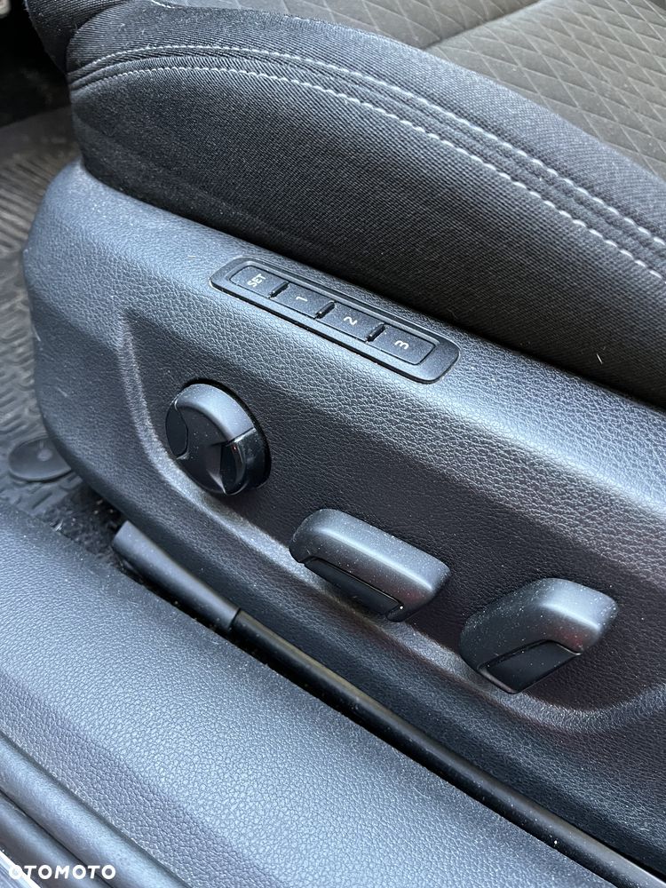 Skoda Superb 2.0 TDI Style - 27