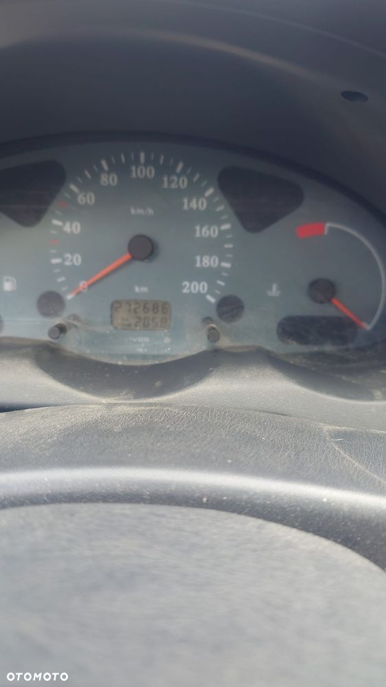 Nissan Micra 1.4 Comfort High - 6