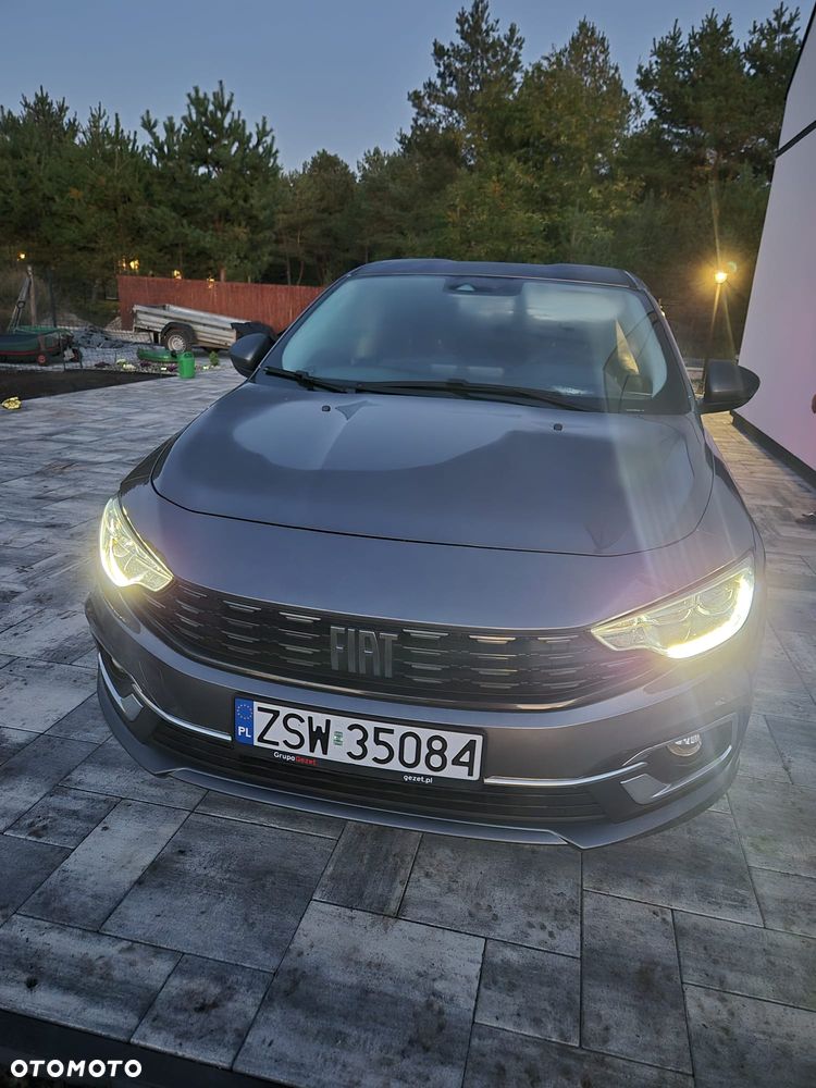 Fiat Tipo - 12