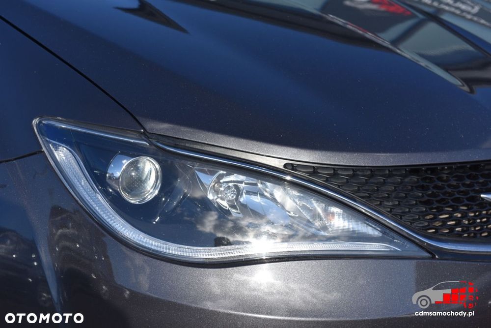 Chrysler Pacifica - 13