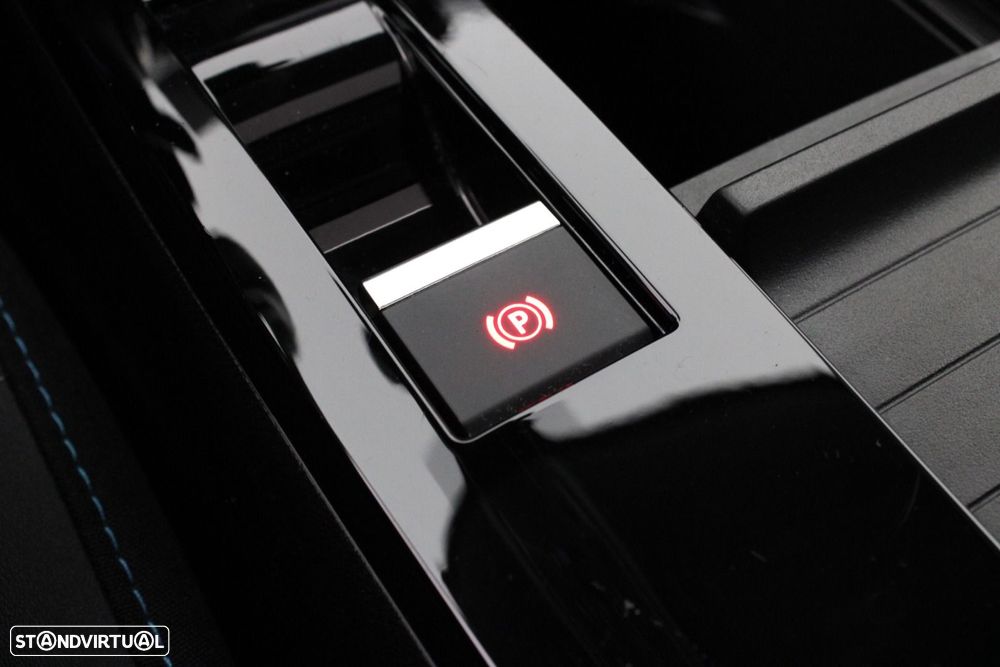 Citroën C4 X 1.2 PureTech Max EAT8 - 30