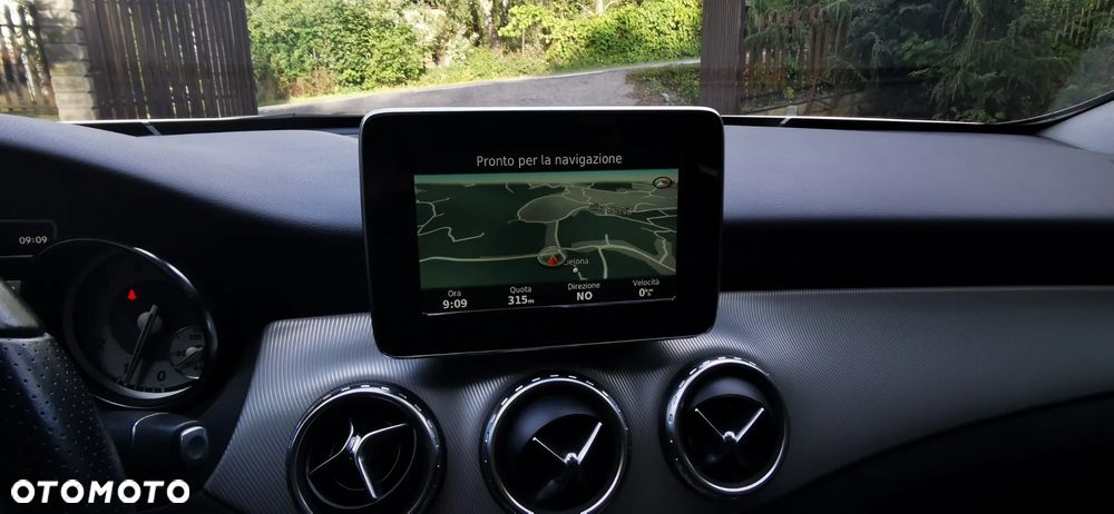 Mercedes-Benz GLA 250 4Matic 7G-DCT AMG Line - 19
