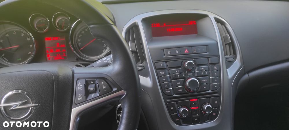Opel Astra 1.6 Enjoy EU6 - 12