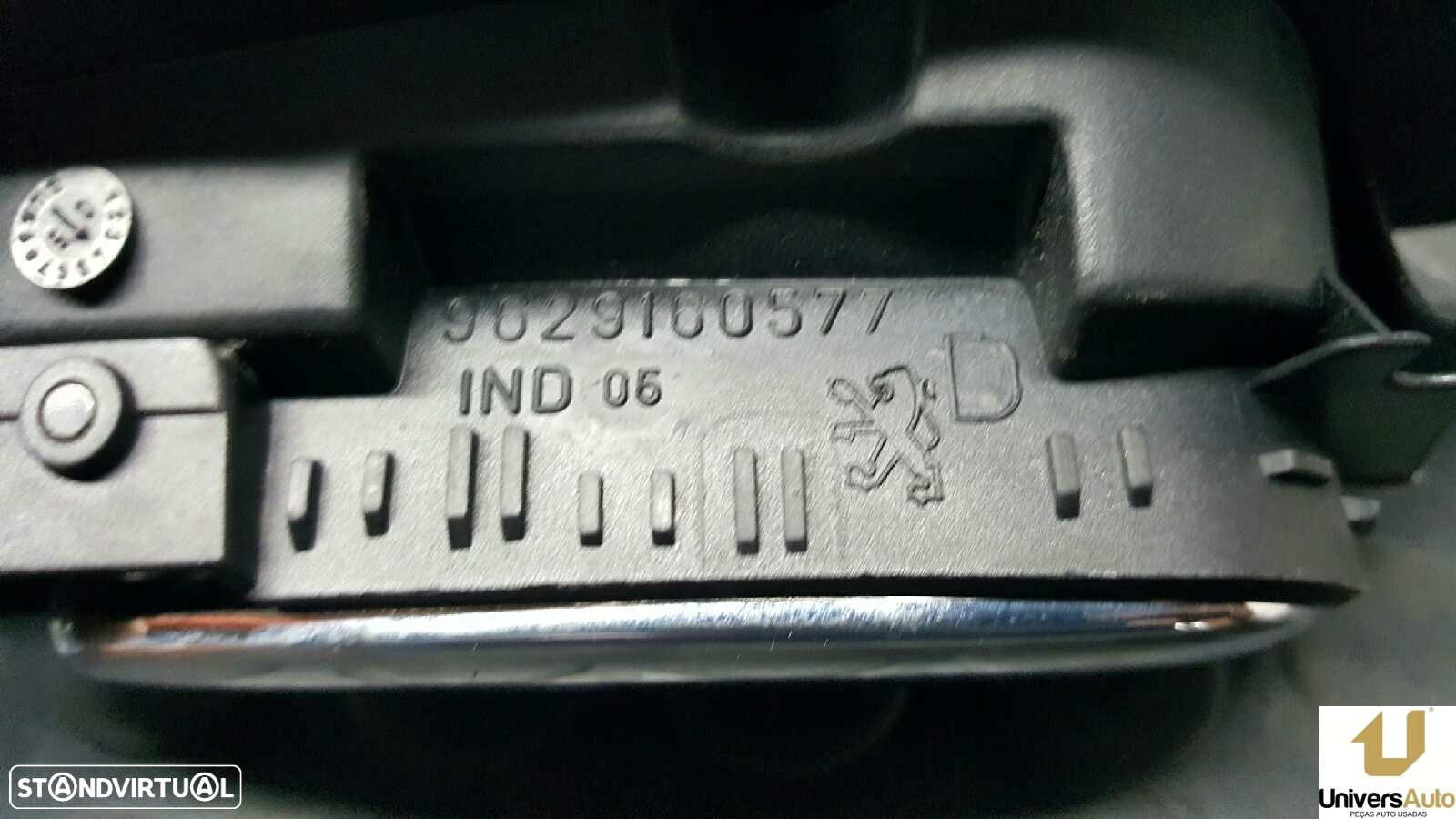 PUNHO TRASEIRO DIREITO PEUGEOT 607 (S2) DIAMANTE PACK - 2