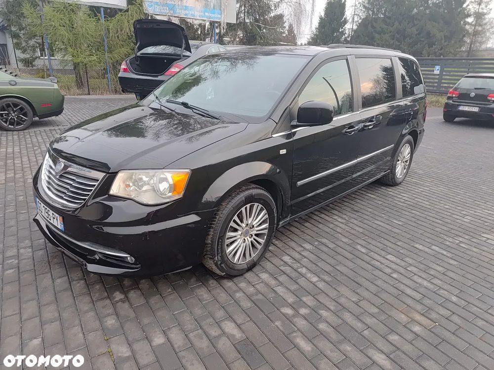 Lancia Voyager 2.8CRD Platinum - 1