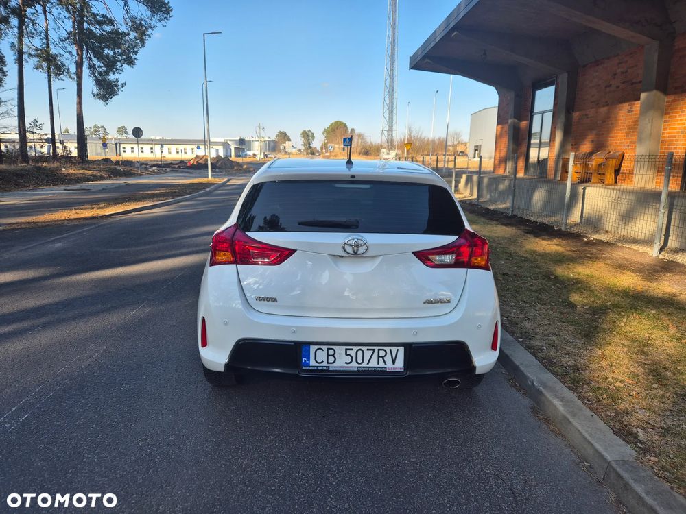 Toyota Auris 2.0 D-4D Comfort - 26