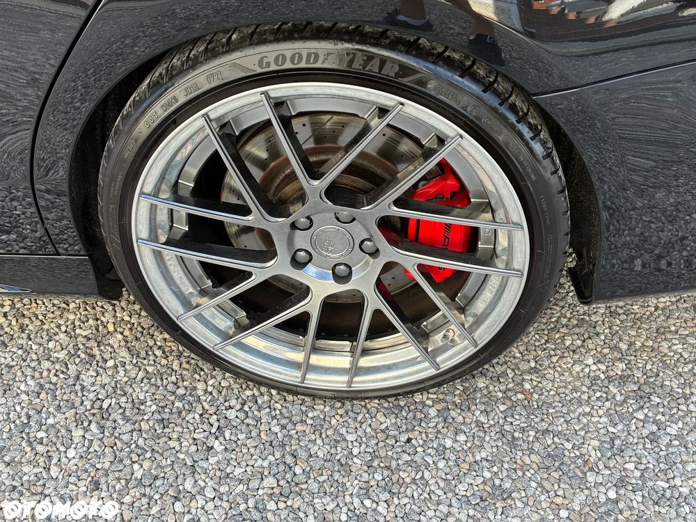 Mercedes-Benz Klasa C AMG 63 S AMG Speedshift 7G-MCT - 21