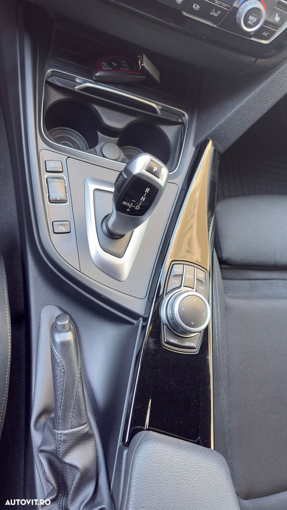 BMW Seria 3 320d Sport-Aut. Sport Line - 22