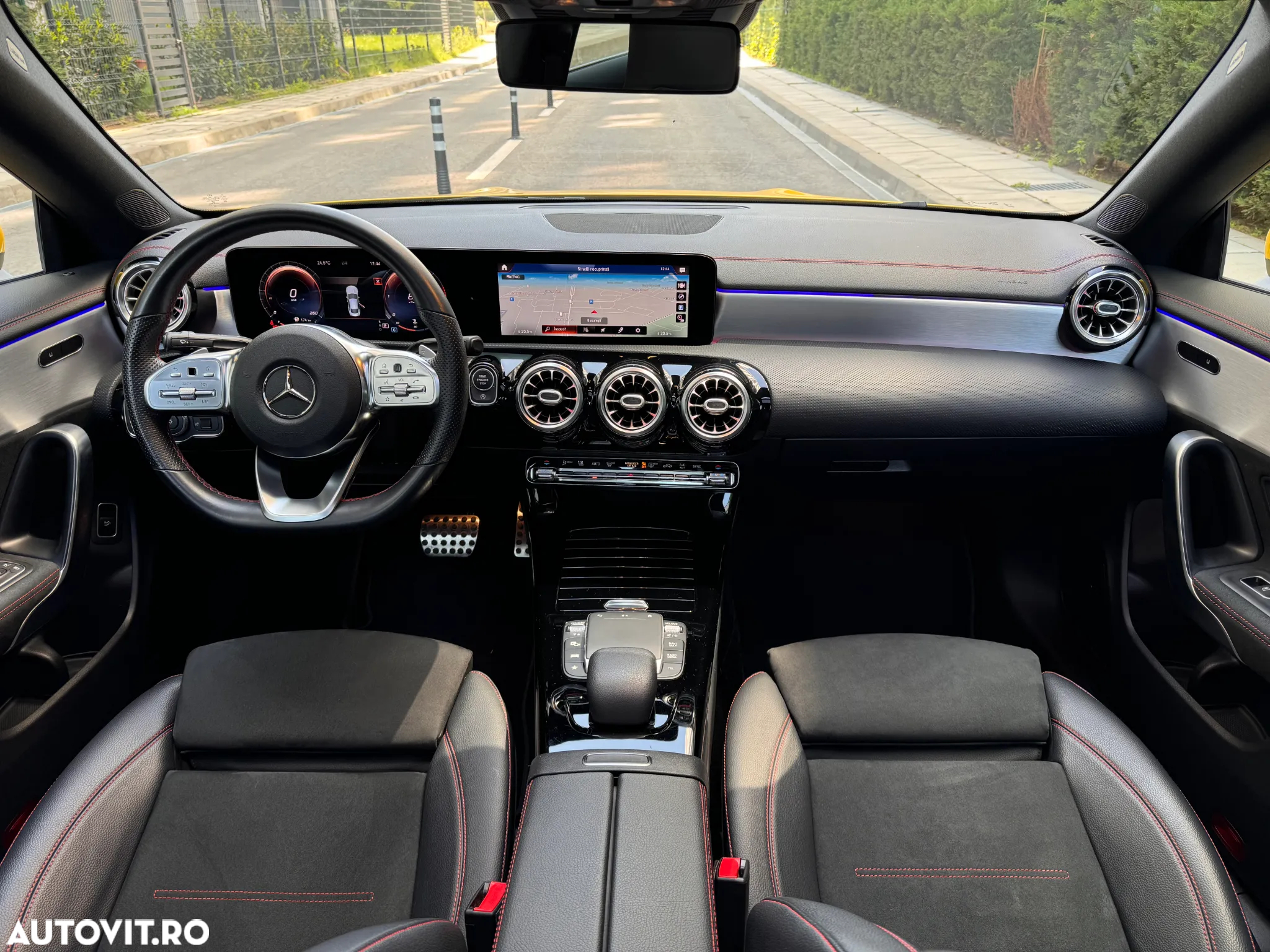 Mercedes-Benz CLA 180 d Shooting Brake 7G-DCT AMG Line - 14