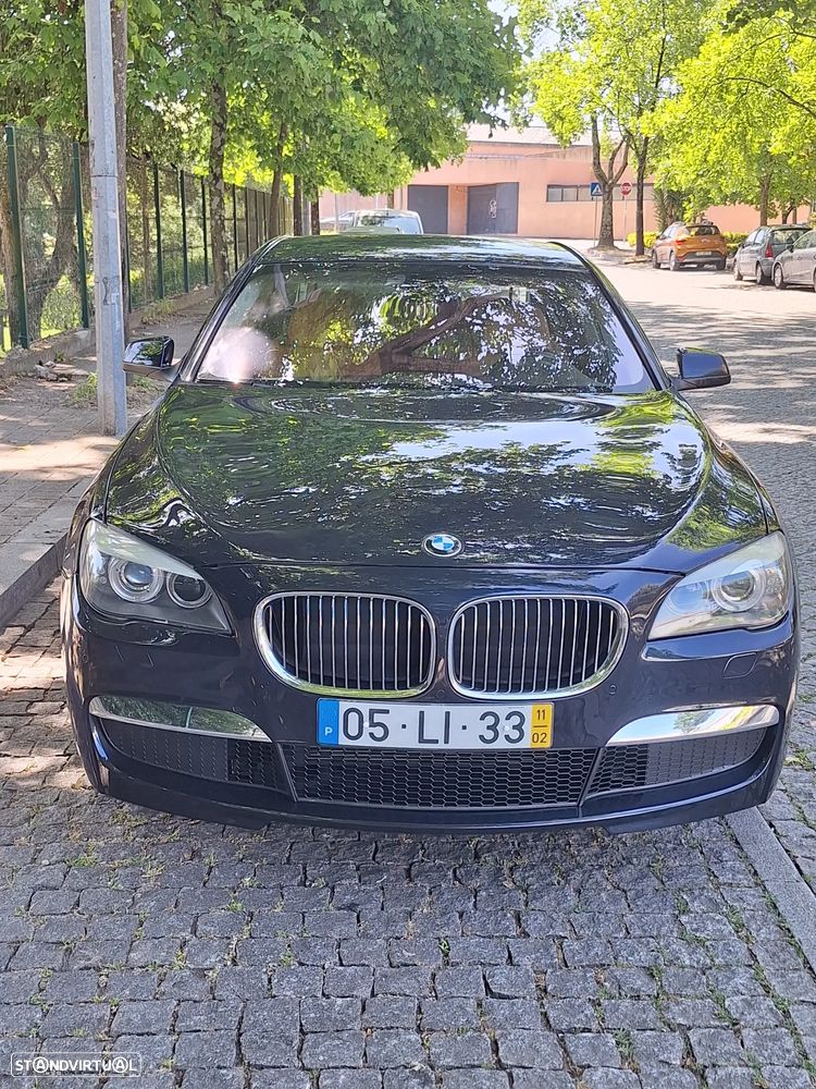 BMW 740 d - 8