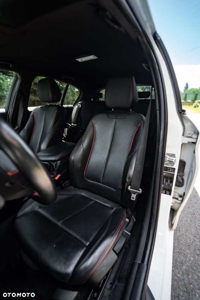 BMW Seria 1 118i Sport Line - 15