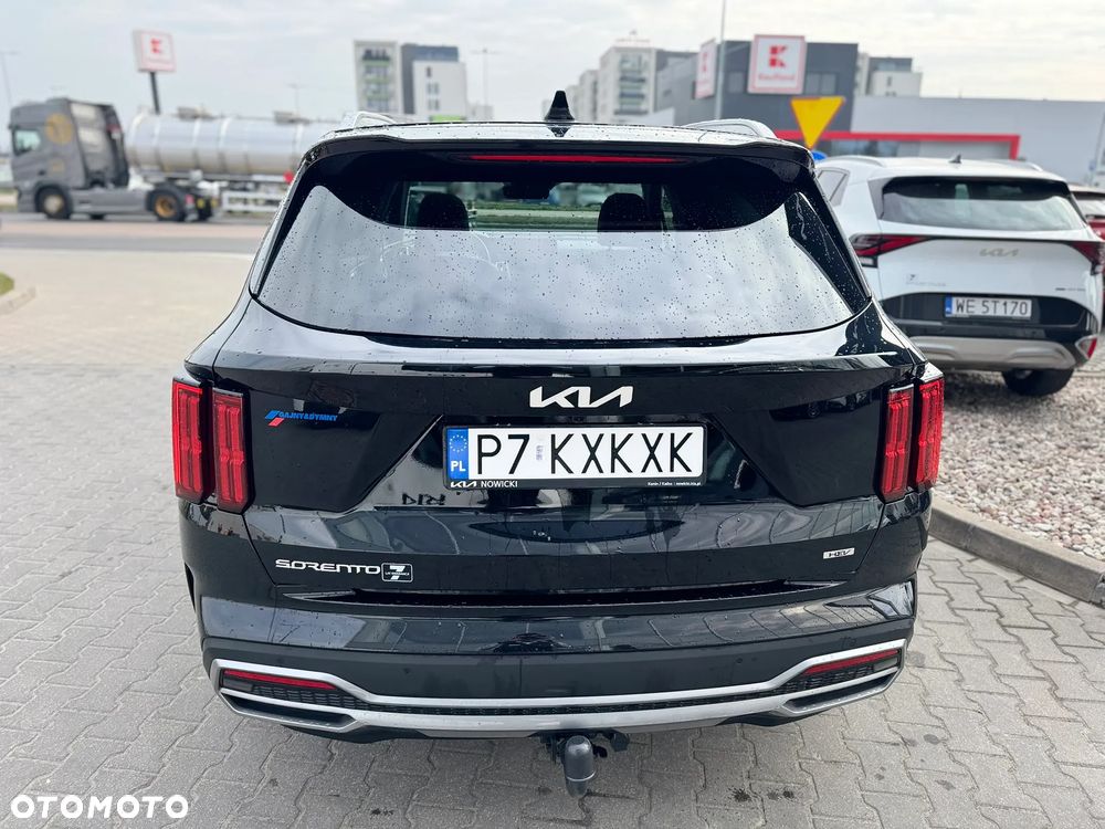 Kia Sorento - 4