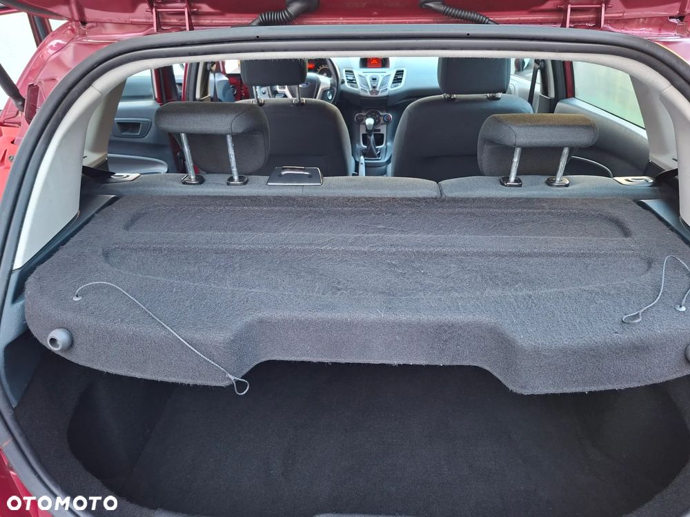 Ford Fiesta - 9