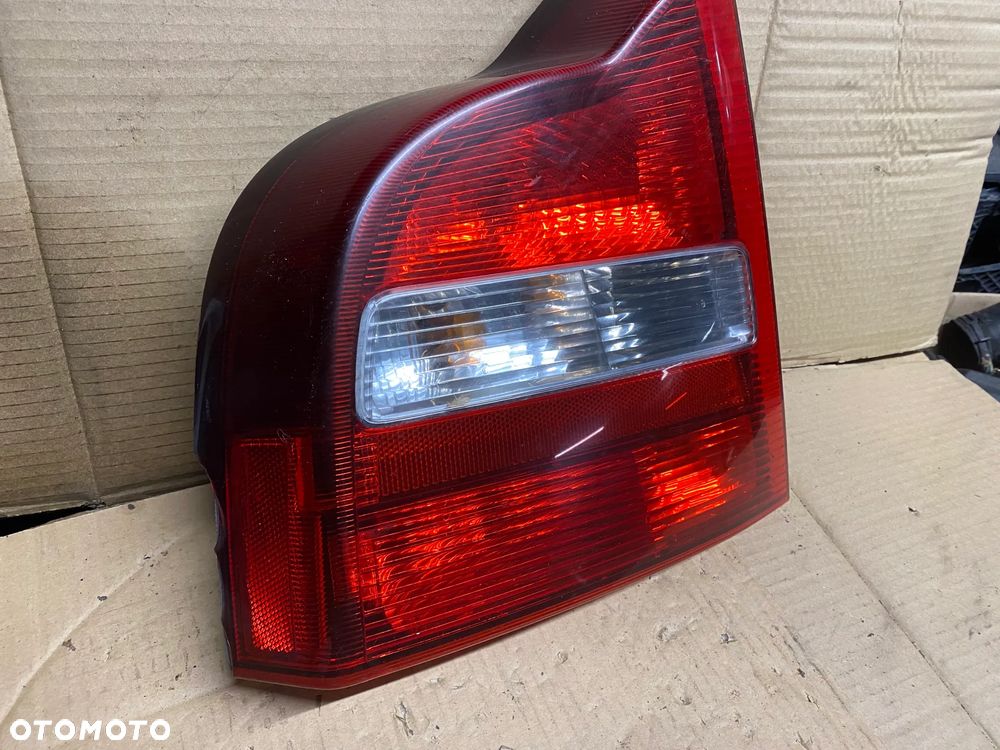 LAMPA TYLNA LEWA VOLVO S80 I 9154478 9154480 - 2
