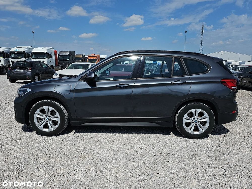 BMW X1 xDrive25e Advantage - 8