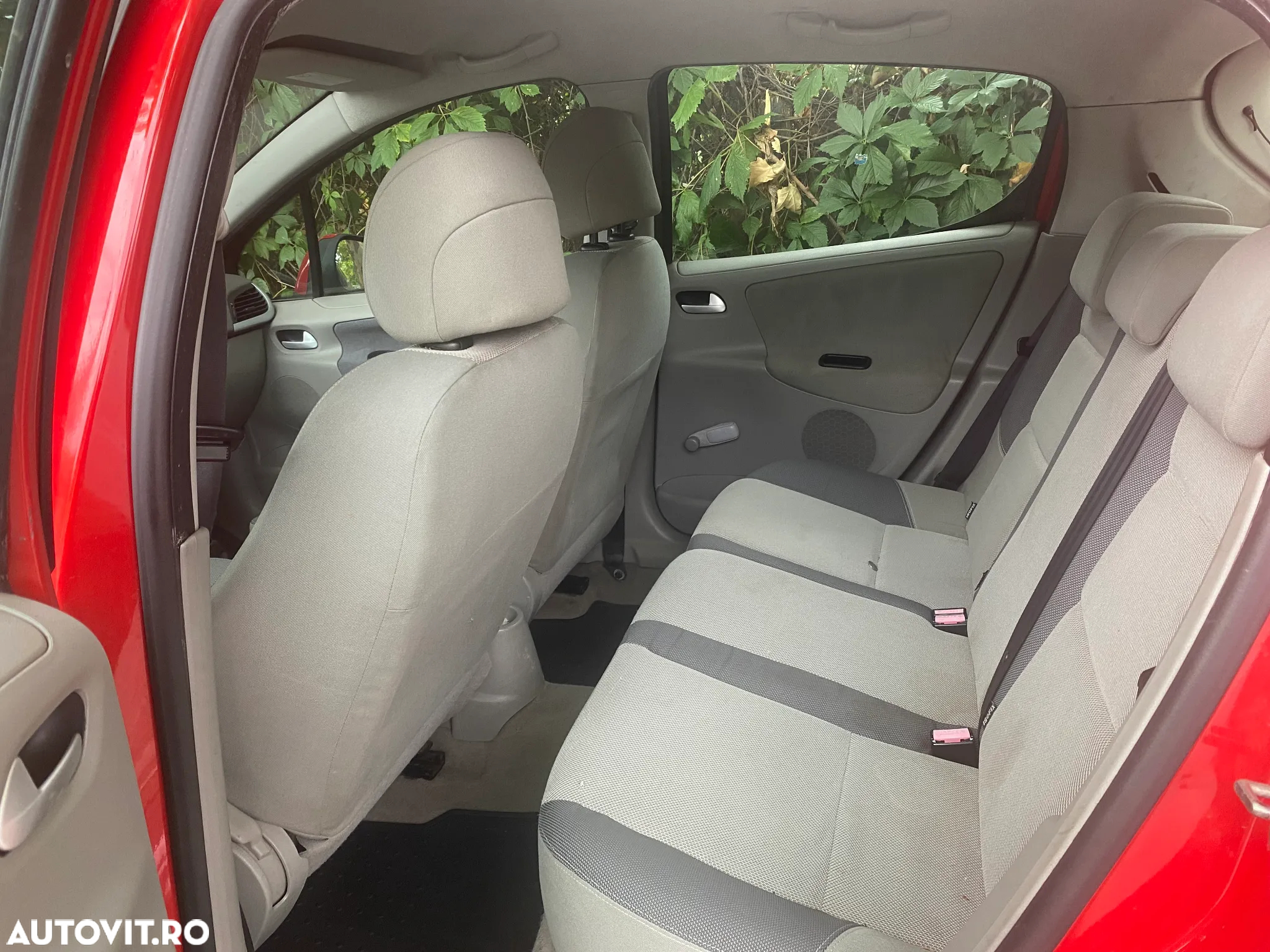 Peugeot 207 1.4HDI Trendy - 15