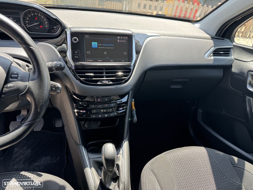 Peugeot 208 1.6 BlueHDi Allure - 3