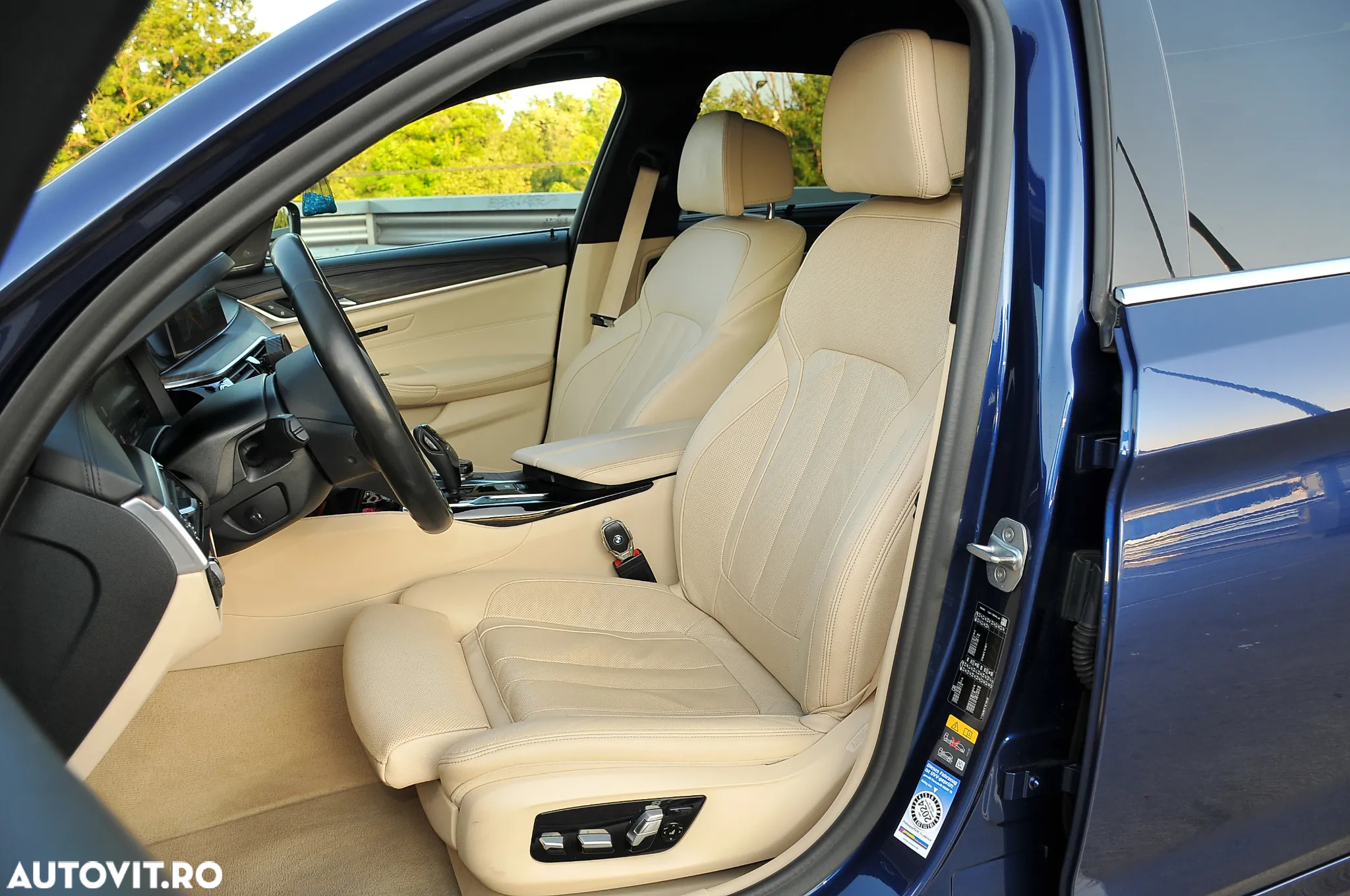 BMW Seria 5 530e xDrive AT PHEV - 14