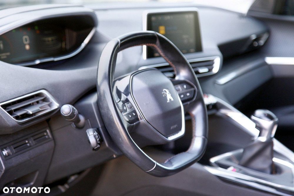 Peugeot 3008 PureTech 130 Style - 16