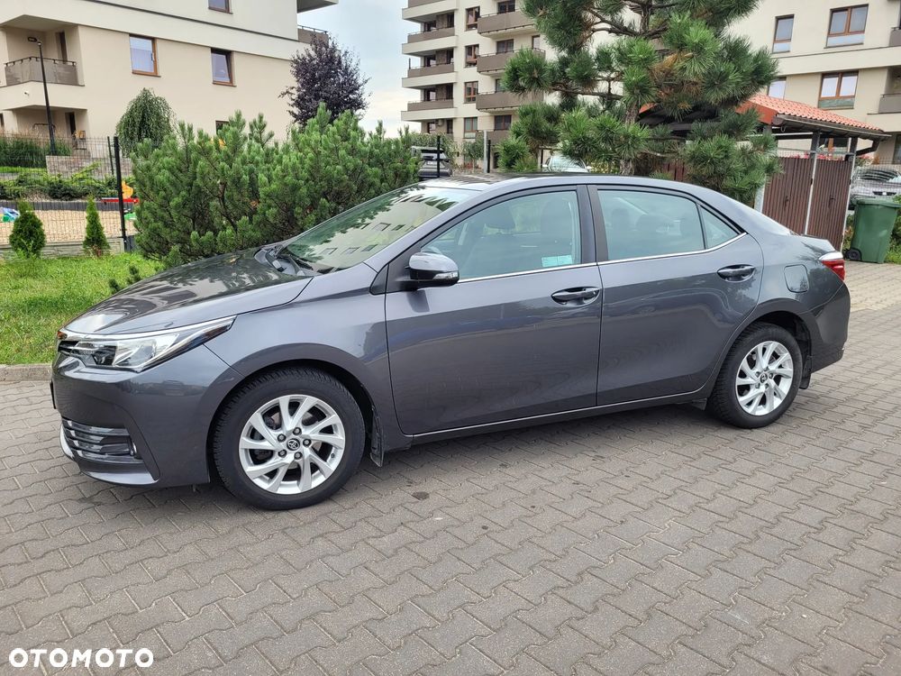 Toyota Corolla 1.6 Comfort - 1