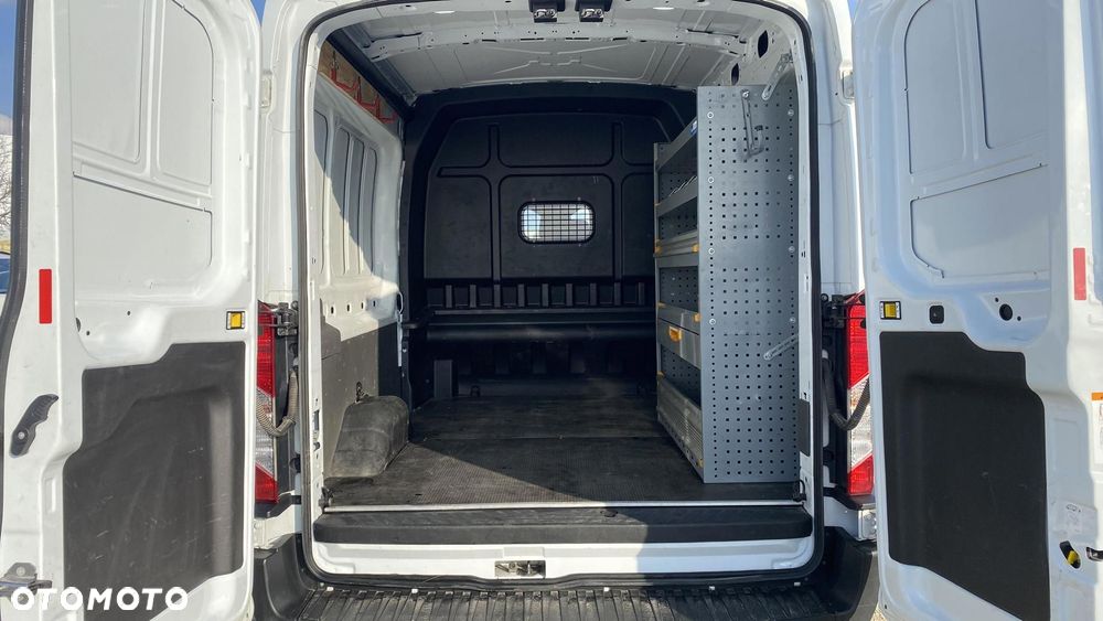 Ford Transit - 12