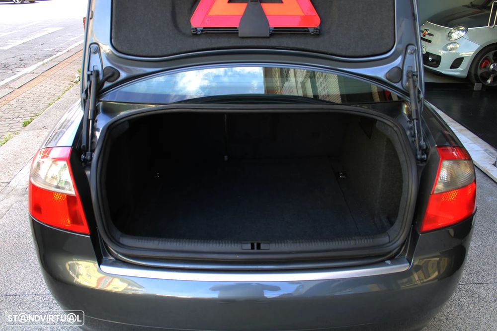 Audi A4 1.9 TDI m5 - 42
