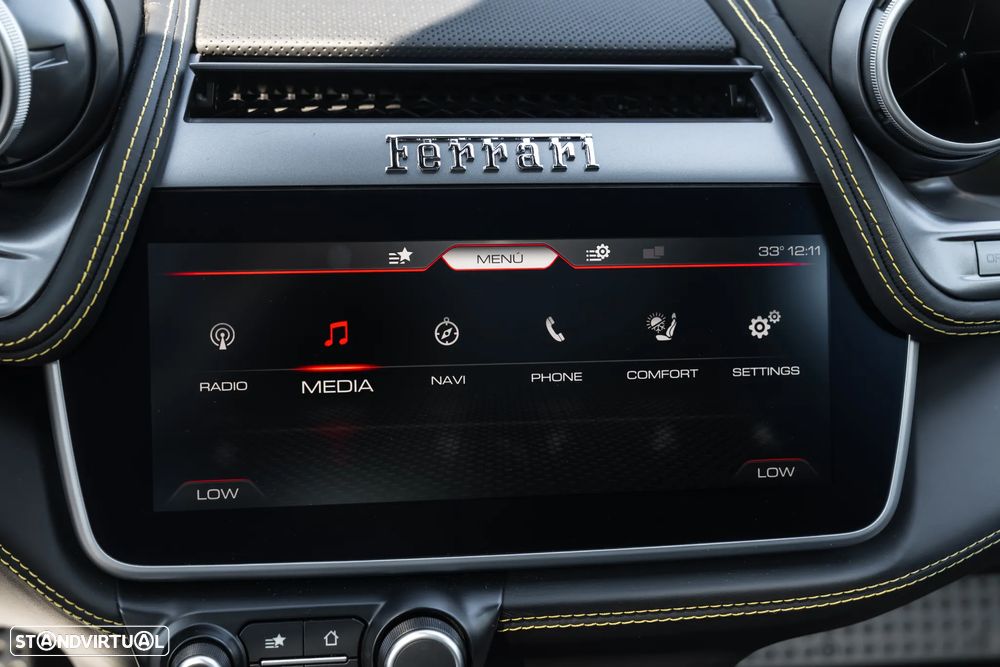 Ferrari GTC4 Lusso - 21