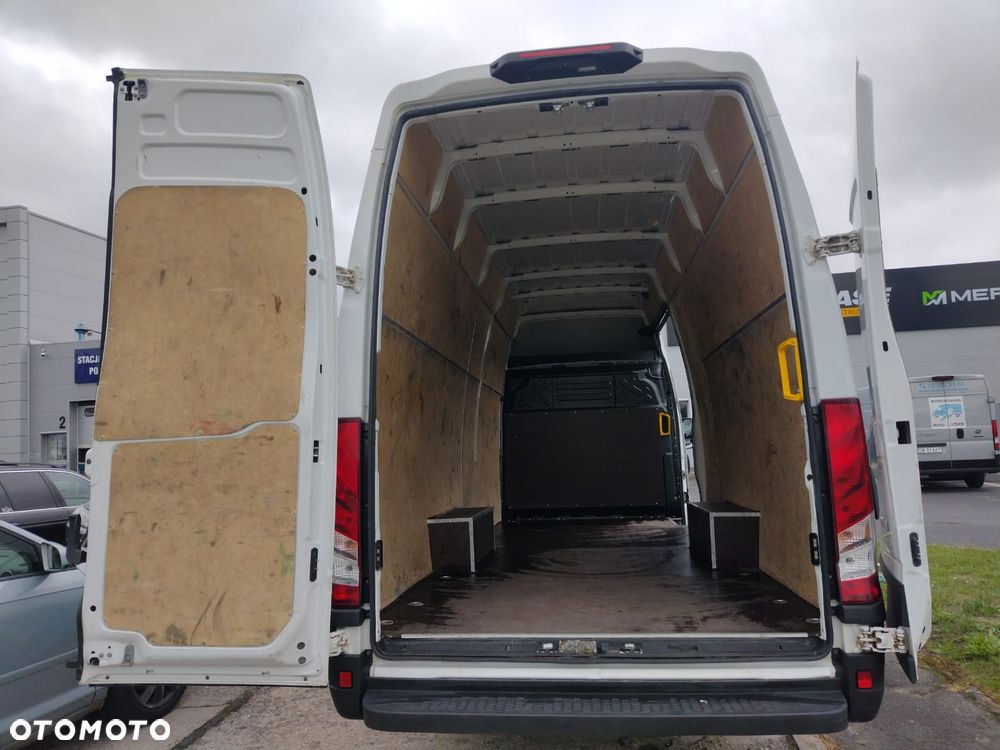 Iveco DAILY furgon 18m3 35S18 manual ASO serwisowany - 5