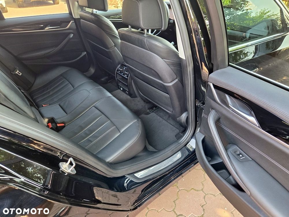 BMW Seria 5 - 34