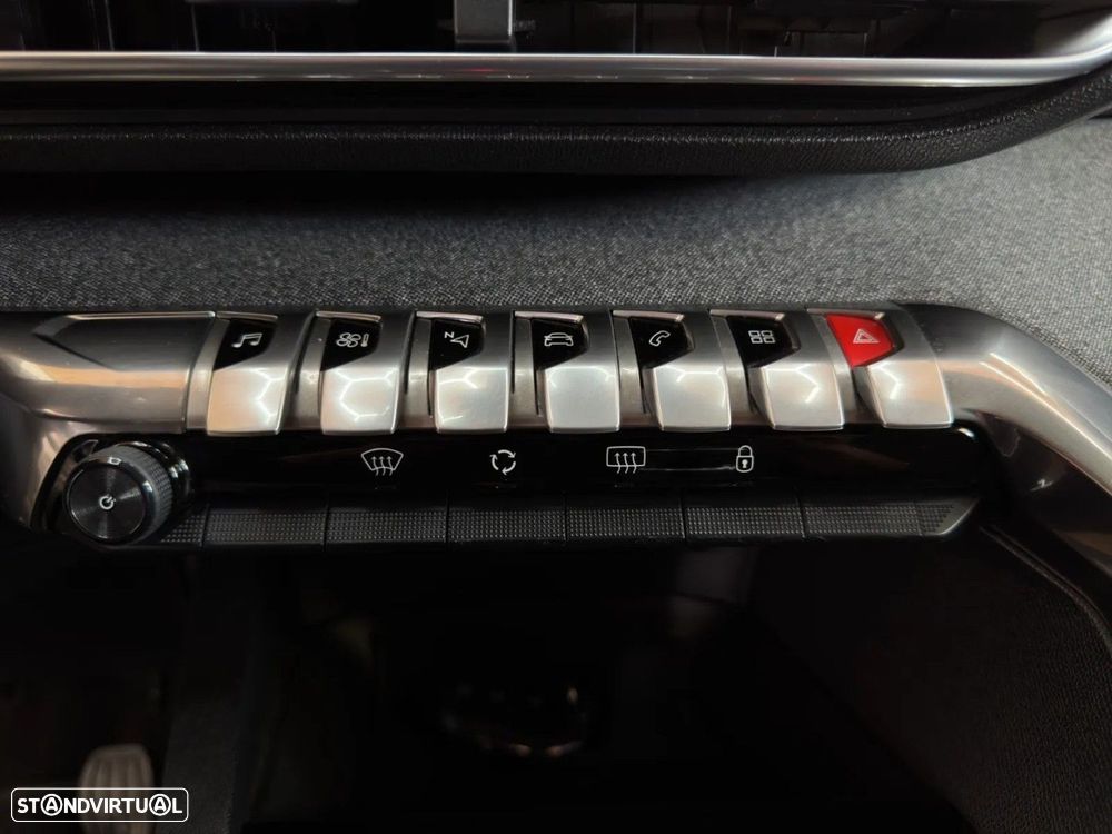 Peugeot 5008 1.2 PureTech Allure - 23