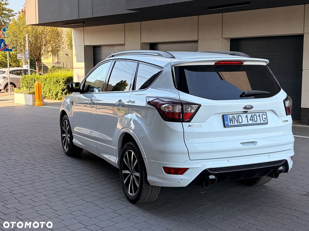 Ford Kuga - 9