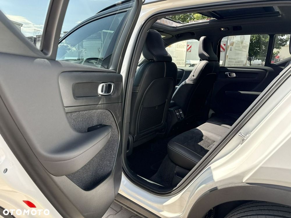 Volvo XC 40 T3 R-Design - 15