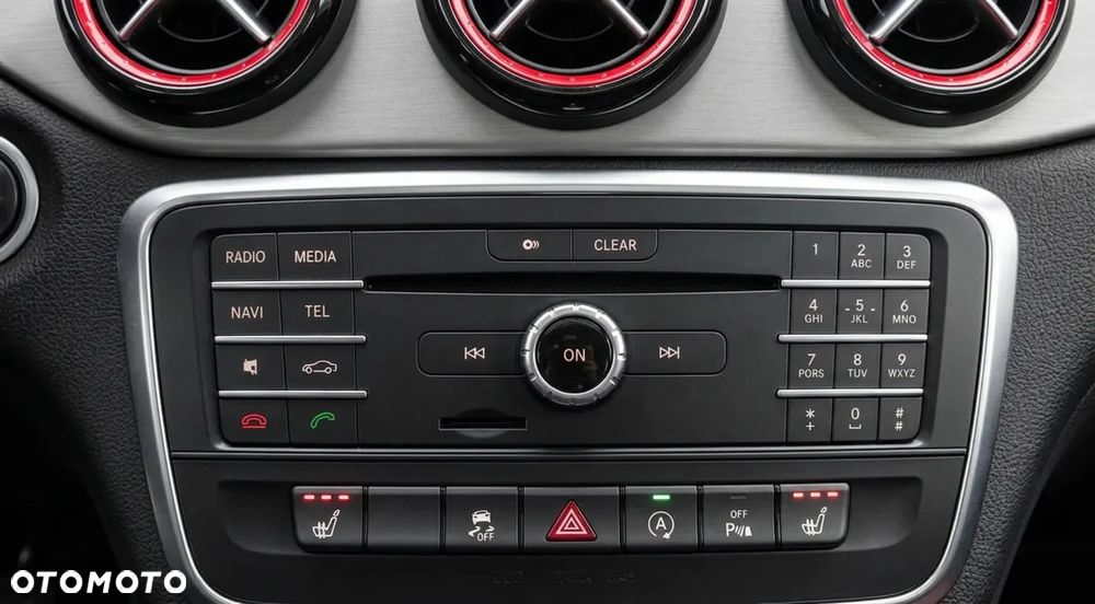 Mercedes-Benz CLA AMG 45 4-Matic - 13