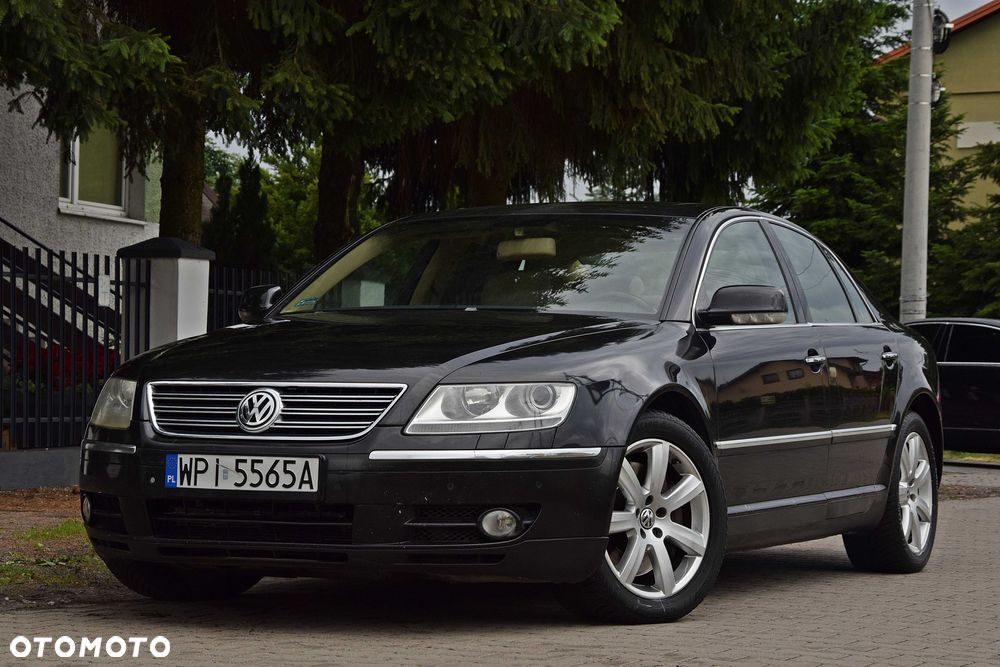 Volkswagen Phaeton - 1