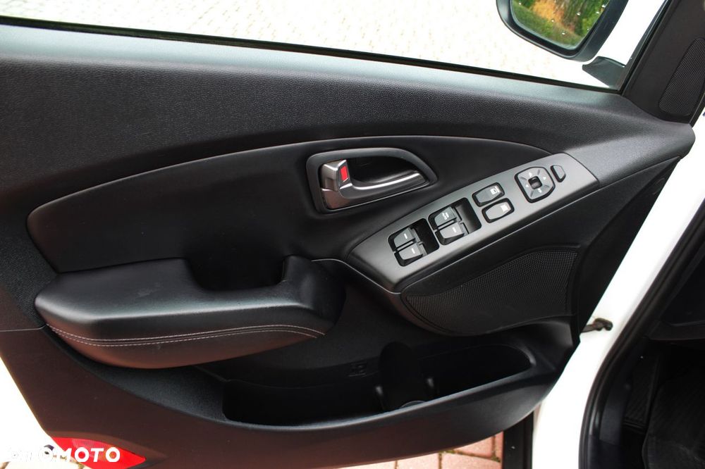 Hyundai ix35 - 30