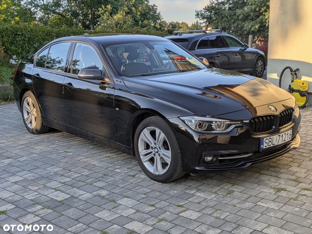BMW Seria 3 318i - 5
