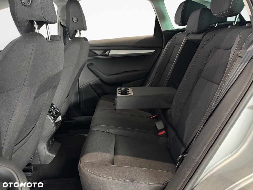 Skoda Karoq 1.5 TSI ACT Selection DSG - 12