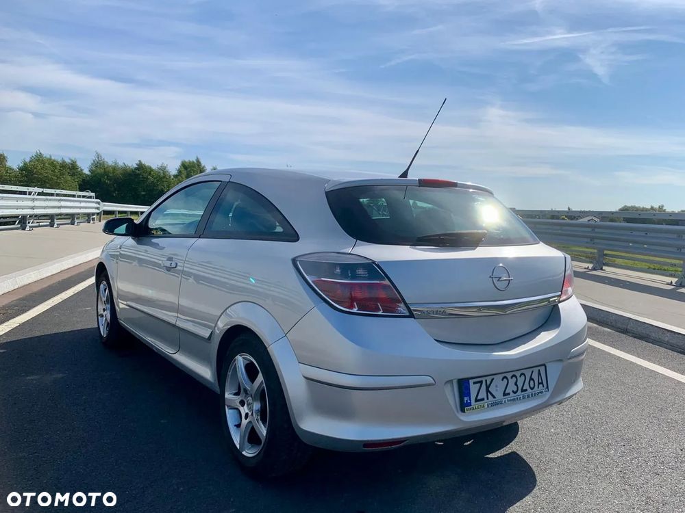 Opel Astra - 4