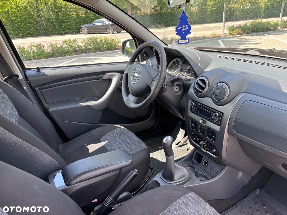 Dacia Duster 1.6 16V 105 4x2 Essentiel - 16