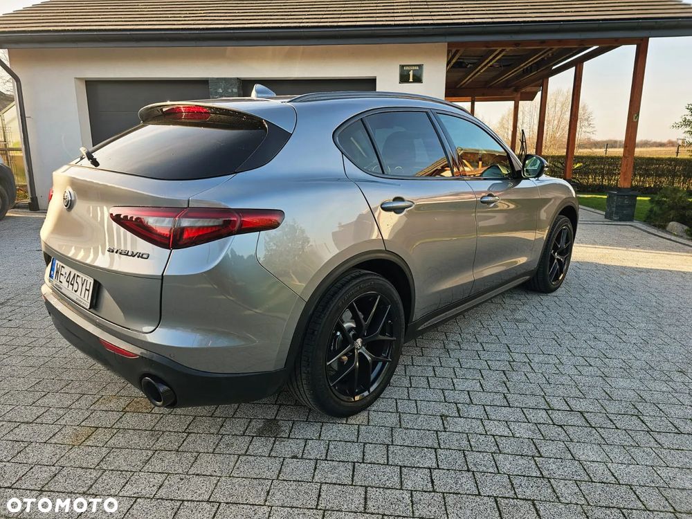 Alfa Romeo Stelvio 2.0 Turbo B-Tech Edition Q4 - 18