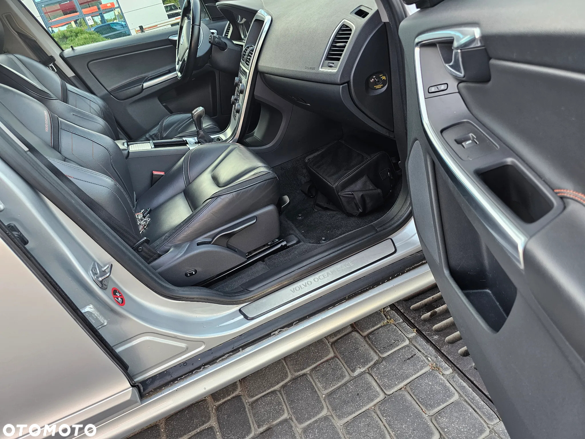 Volvo XC 60 D3 Drive-E Ocean Race - 21