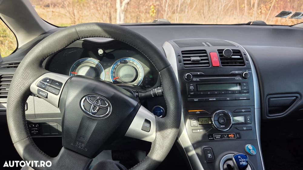 Toyota Auris 1.8 L VVT-i TS Hybrid Sol+ - 7